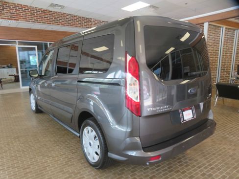Used 2020 Ford Transit Connect XLT FWD image 6