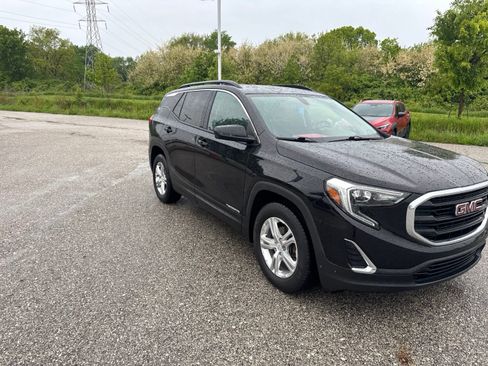 Used 2019 GMC Terrain SLE w/ Driver Convenience Package FWD image 5