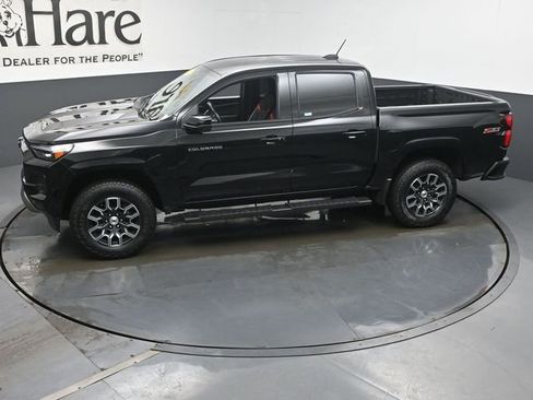 Used 2024 Chevrolet Colorado Z71 w/ Z71 Convenience Package 2 AWD/4WD image 57