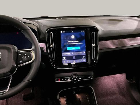 Used 2023 Volvo XC40 Recharge Ultimate w/ Protection Package Premier AWD/4WD image 6