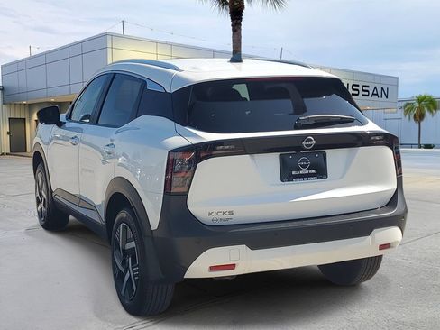 Certified 2026 Nissan Kicks SV w/ Illumination Package FWD image 4