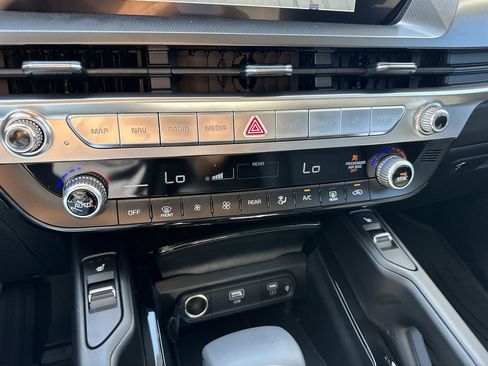 New 2025 Kia Telluride S image 18