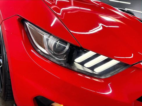 Used 2017 Ford Mustang Shelby GT350 RWD image 29