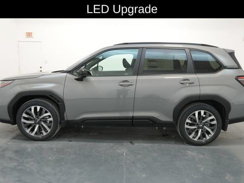 Used 2026 Subaru Forester Touring AWD/4WD image 4
