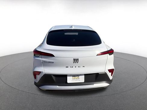 Used 2025 Buick Envista Preferred image 12