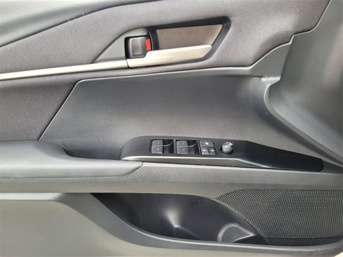 Used 2025 Toyota Camry LE image 25