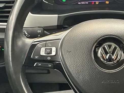 Used 2019 Volkswagen Atlas SEL R-Line AWD/4WD image 20