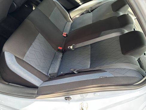 Used 2025 Nissan Versa SV FWD image 34