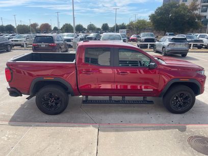 Used 2025 GMC Canyon Elevation w/ Convenience Package