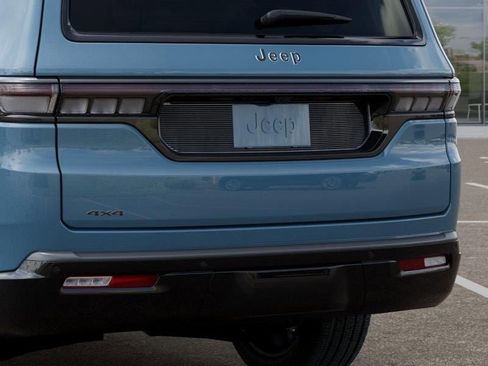 New 2026 Jeep Grand Wagoneer Limited AWD/4WD image 13