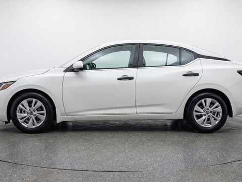 Used 2025 Nissan Sentra S image 5