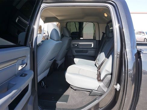 Used 2018 RAM 1500 Big Horn image 13