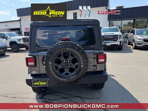Used 2023 Jeep Wrangler Sport AWD/4WD image 4