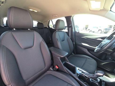 Used 2023 Buick Encore GX Select w/ Sport Touring Package FWD image 19