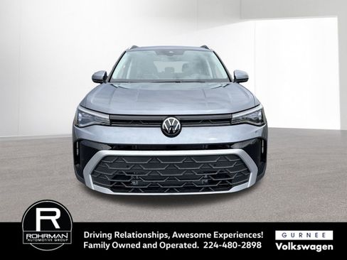 New 2026 Volkswagen Taos SE AWD/4WD image 3