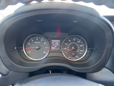 Used 2015 Subaru Crosstrek 2.0i Premium image 15