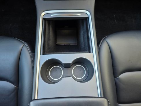 Used 2021 Tesla Model 3 Standard Range Plus image 29