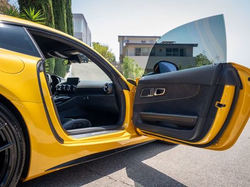 Used 2018 Mercedes-Benz AMG GT C image 20