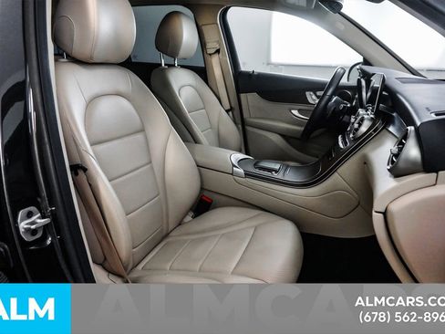 Used 2022 Mercedes-Benz GLC 300 w/ Premium Package Lite image 19