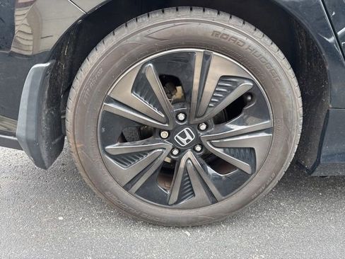 Used 2019 Honda Civic EX image 16