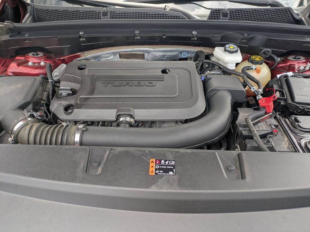 Used 2023 Buick Envision Essence FWD image 11
