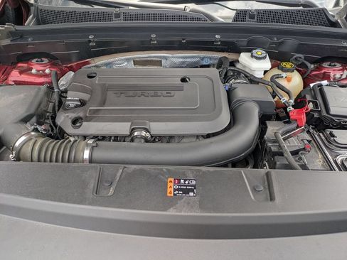 Used 2023 Buick Envision Essence FWD image 11