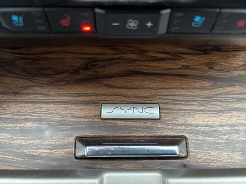 Certified 2018 Ford F150 Lariat image 31