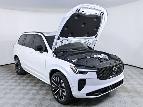 New 2026 Volvo XC90 B6 Ultra w/ Lounge Package AWD/4WD image 36