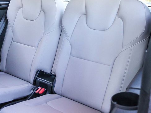 New 2026 Volvo XC90 B5 Core image 22