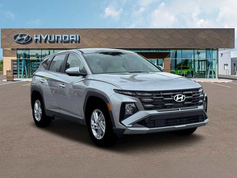New 2026 Hyundai Tucson SE FWD image 11