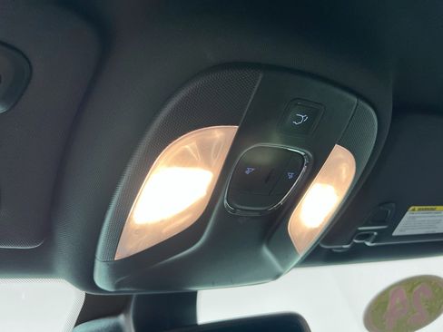 Used 2024 Jeep Compass Latitude w/ Convenience Group image 22