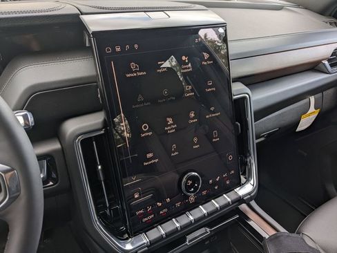 New 2026 GMC Yukon XL Denali w/ Sun & Power Step Package AWD/4WD image 16