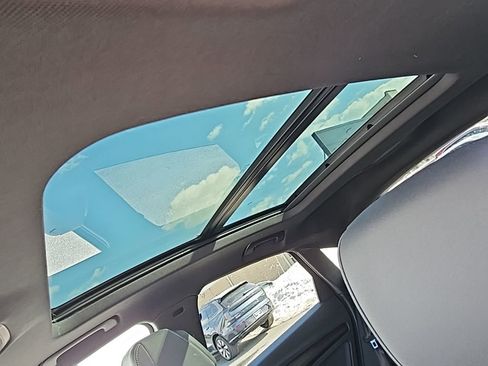 Certified 2025 Audi Q5 2.0T Premium Plus w/ Premium Plus Package image 10