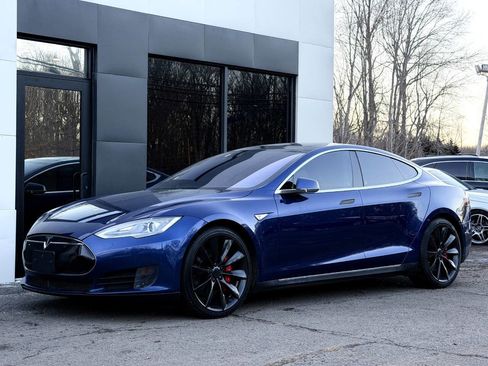 Used 2016 Tesla Model S P90D image 1
