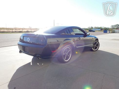 Used 2008 Ford Mustang Bullitt RWD image 18
