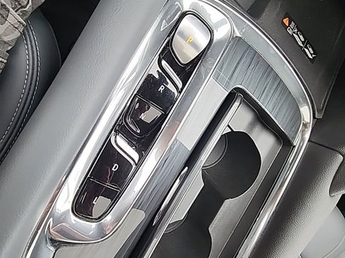 Used 2023 Buick Enclave Essence w/ Experience Buick Package image 16