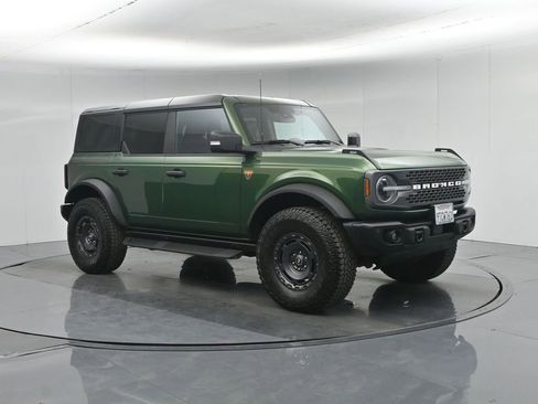 Certified 2025 Ford Bronco Badlands AWD/4WD image 23