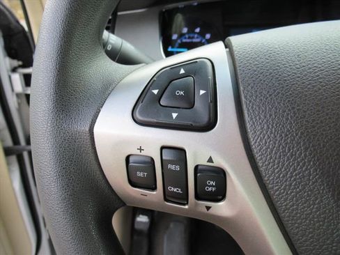 Used 2018 Ford Taurus SE image 20