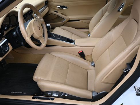 Certified 2014 Porsche 911 Carrera image 6