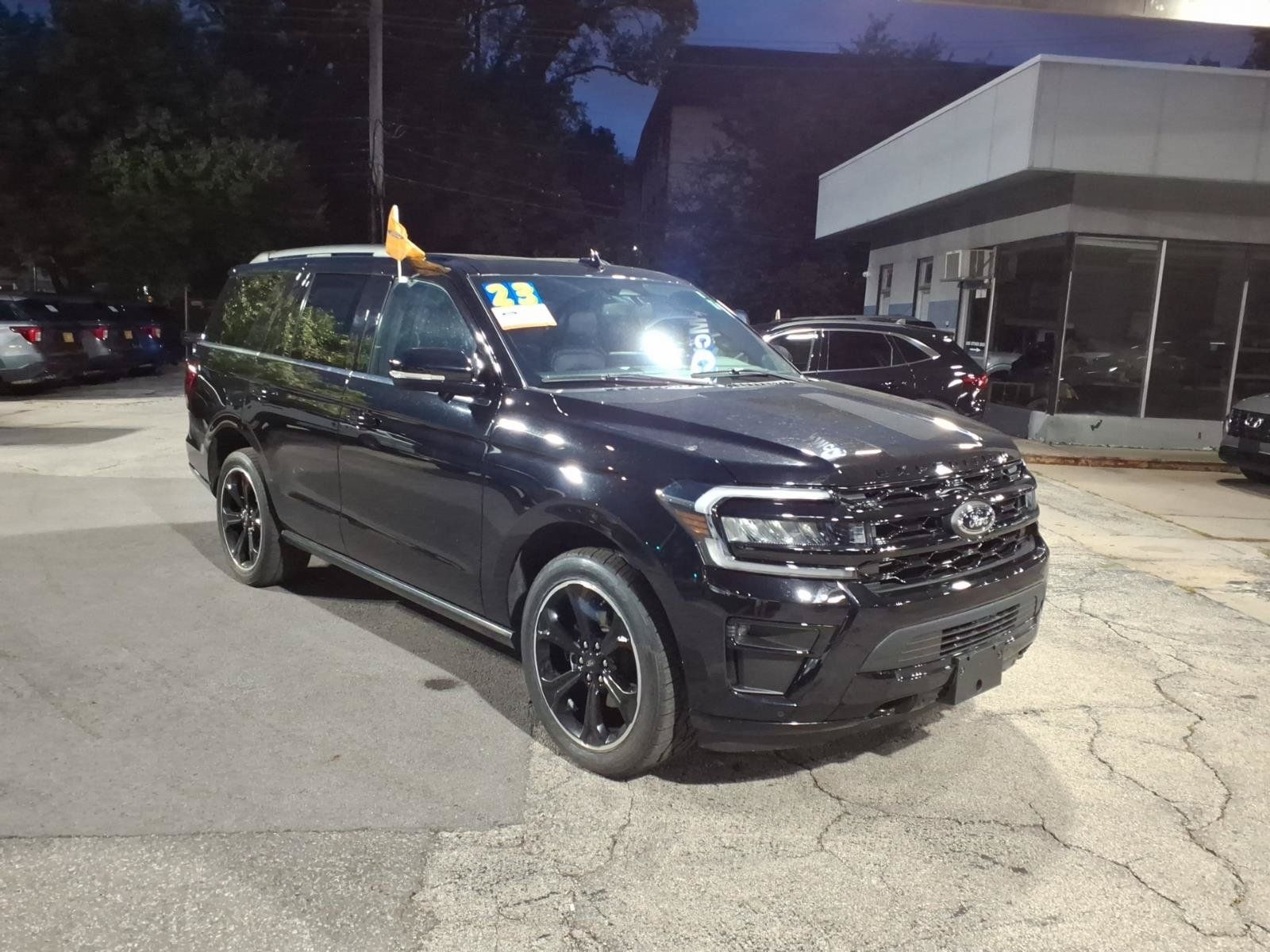 Certified 2023 Ford Expedition Limited AWD/4WD image 1