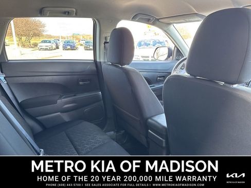 Used 2025 Mitsubishi Outlander Sport ES AWD/4WD image 32