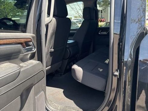Used 2024 GMC Sierra 2500 SLE w/ SLE Value Package; AWD/4WD image 6