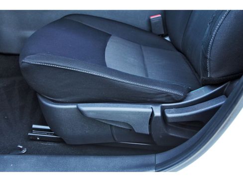 Used 2021 Nissan Sentra SV FWD image 29