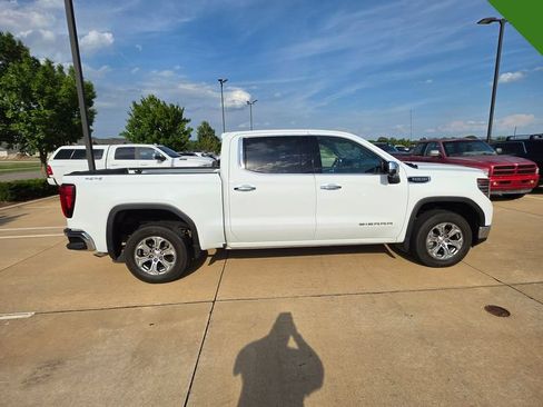 Used 2025 GMC Sierra 1500 SLT AWD/4WD image 7