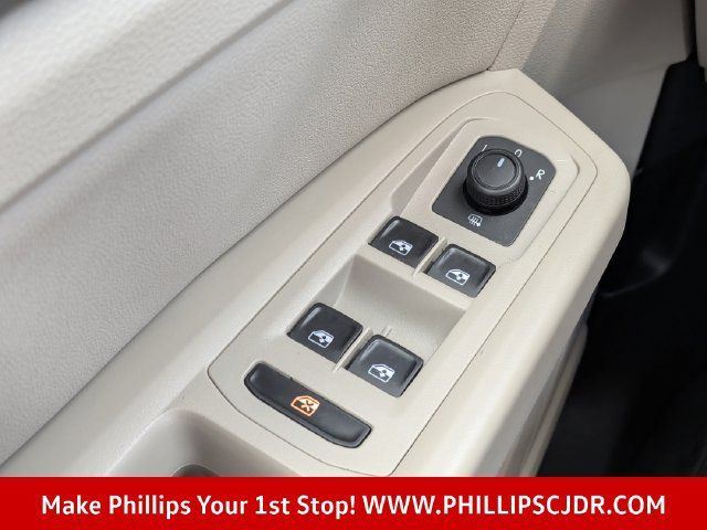 Used 2020 Volkswagen Atlas SE w/ Panoramic Sunroof Package FWD image 23