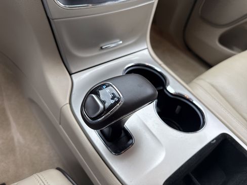 Used 2015 Jeep Grand Cherokee Overland w/ Trailer Tow Group IV image 30