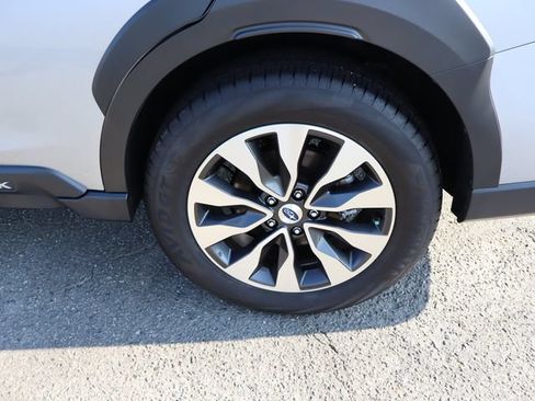 Certified 2025 Subaru Outback Limited AWD/4WD image 42