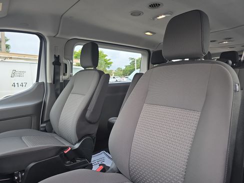 Used 2024 Ford Transit 350 XLT RWD image 26