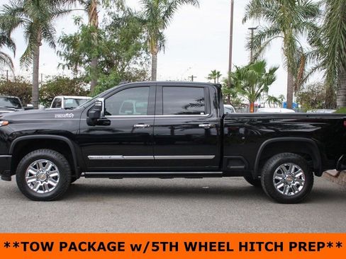 Used 2024 Chevrolet Silverado 2500 High Country w/ Technology Package image 5