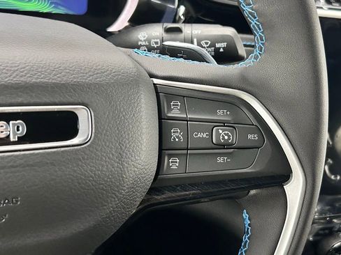 New 2025 Jeep Grand Cherokee Trailhawk w/ Advanced Protech Group II image 34